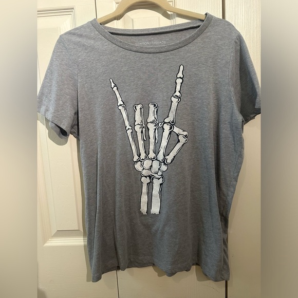 Graphic tee - Picture 1 of 3